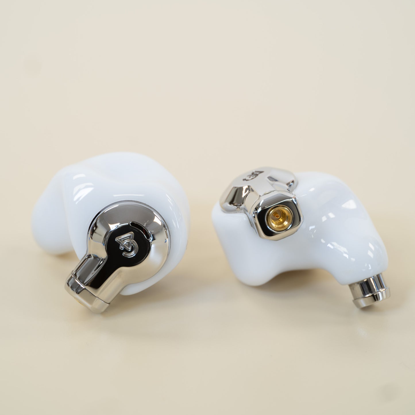 Cascara Multiverse Achromatic Edition - Pre-Owned (Great)