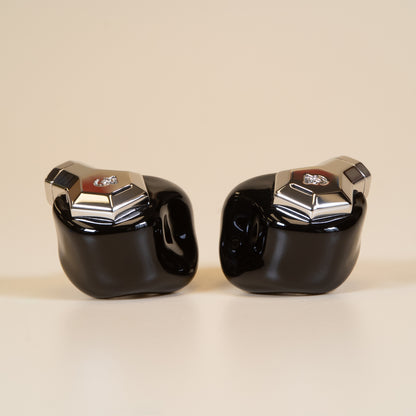 Ponderosa - Pre-Owned (Like-New) - Black