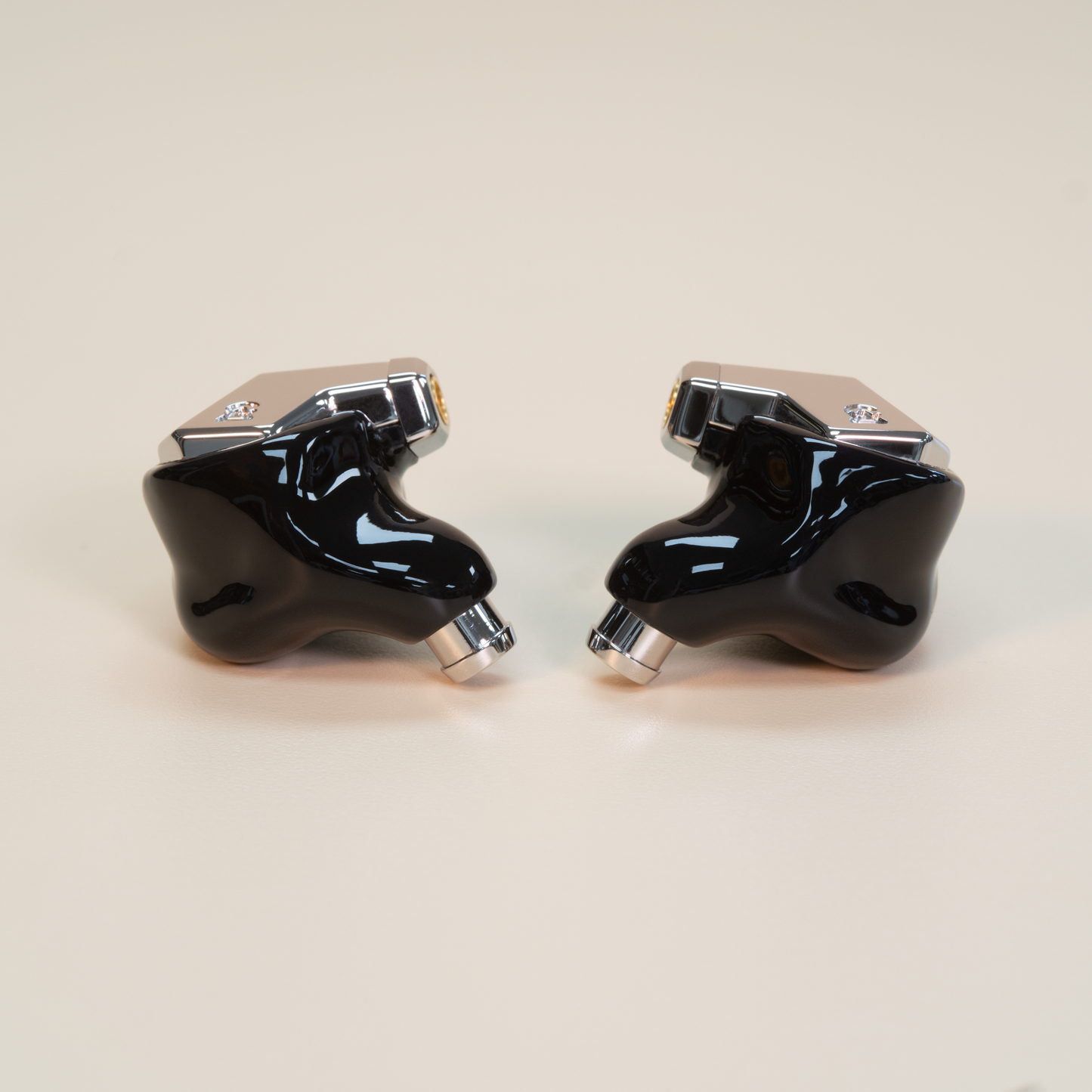 Supermoon- Pre-Owned (Good) - Black